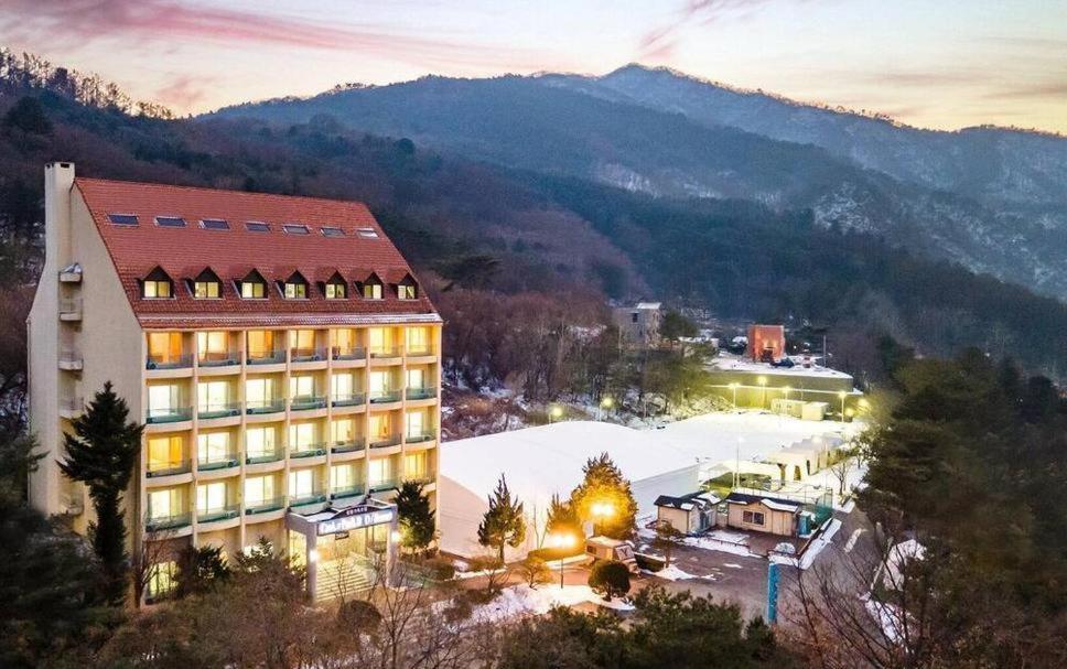 Cheongpyeong Family Hotel Gapyeong Exterior photo